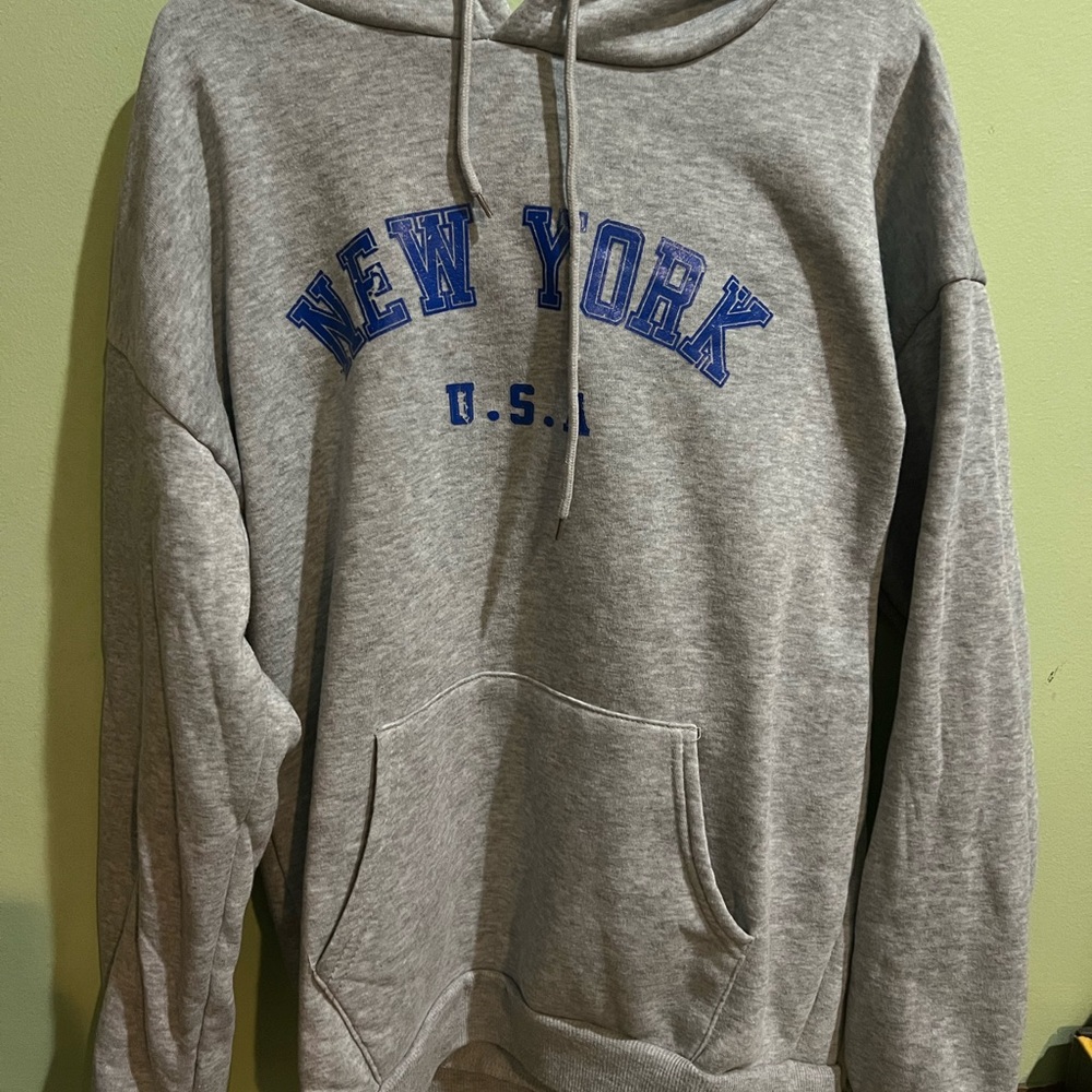 medium new york sweatshirt